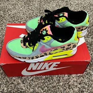 Air Max 90 LX 90s Dancefloor Green (W)